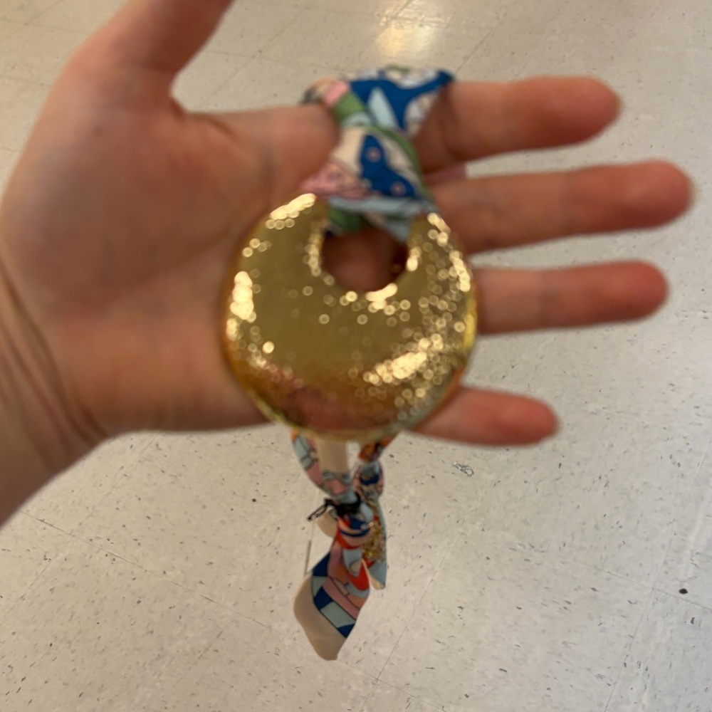 NWT ⚜️🩵⚜️ Piper K Gorgeous Scarf Necklace with Golden Toned Disc Pendant - Picture 11 of 15
